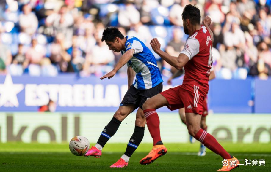 熊猫体育平台-西班牙客场大胜，后防强势表现令人印象深刻的简单介绍